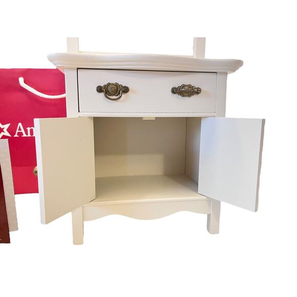 American Girl Pleasant Company SAMANTHA COMMODE + Pamphlets Nightstand Dresser! - Picture 10 of 12